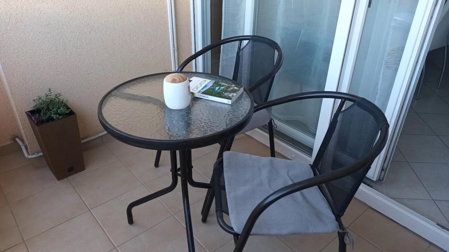 Apartman Sandra -Private Parking And Garden Zadar Bagian luar foto